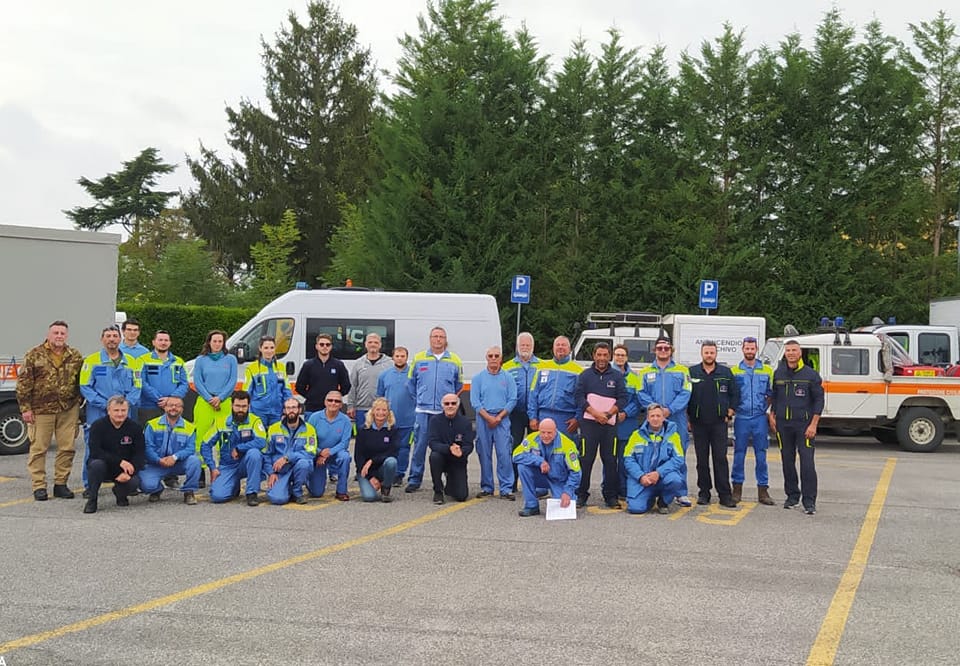 foto di gruppo eme marche