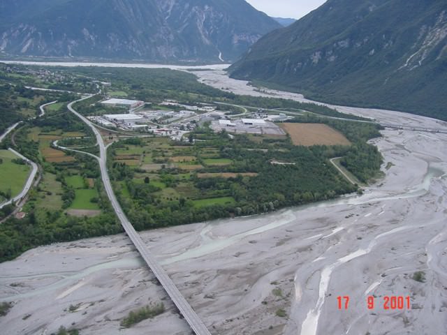 Opere di difesa: rinforzo degli argini nella zona industriale di Amaro