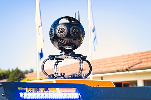 Foto dettaglio camera insta titan 360