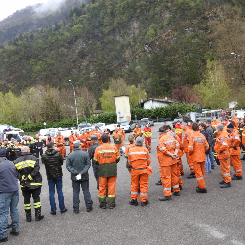 Esercitazione antincendio boschivo PISSEBUS 2022 nell'ambito delle attività del progetto Crossit Safer sabato 23 aprile 2022 nel Comune di Tolmezzo