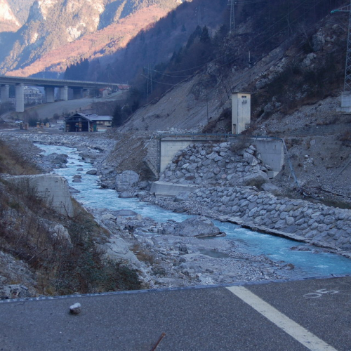 foto 01 il ponte distrutto dall'alluvione / 7449