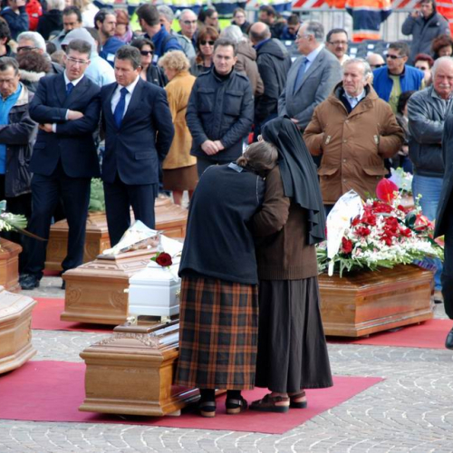 L'Aquila: funerali di Stato n.9 / 37627