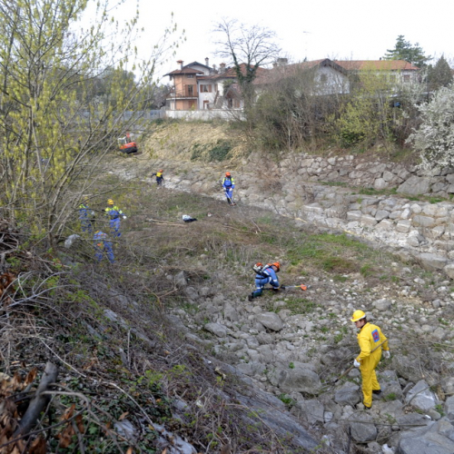 Intervento Torrente Cormor in localit‡ Basaldella n. 13 / 78527