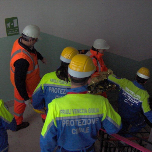 Prova evacuazione scuole 07/05 n. 12 / 51198