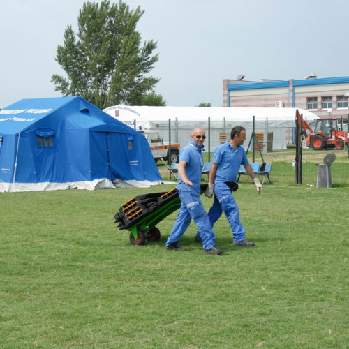Attivit‡ dei volontari a Quarantoli n. 12 / 82287