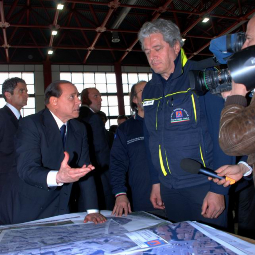 Visita Berlusconi 10/04 n.5 / 37670