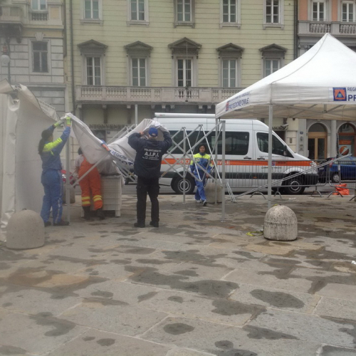 Stand per Terremoto io non rischio" n. 7""tand per "Terremoto io non ris""and per "Terremoto i""nd per "Ter""d p" / 100212