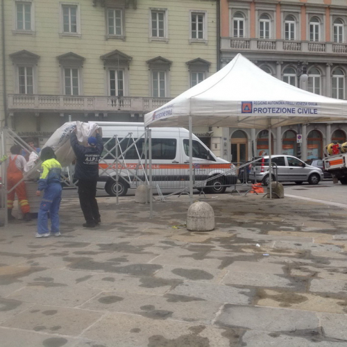 Stand per Terremoto io non rischio" n. 8""tand per "Terremoto io non ris""and per "Terremoto i""nd per "Ter""d p" / 100213