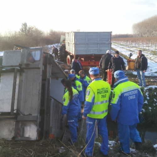 Intervento per camion rovesciato n. 18 / 89566