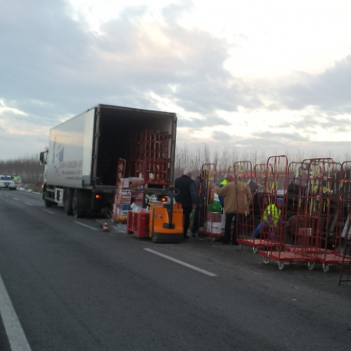 Intervento per camion rovesciato n. 27 / 89575