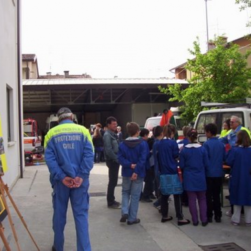 A Scuola di Protezione Civile 2011 n. 7 / 64708