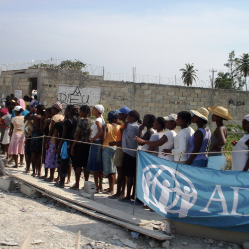 Haiti 15 febbraio n. 10 / 48632