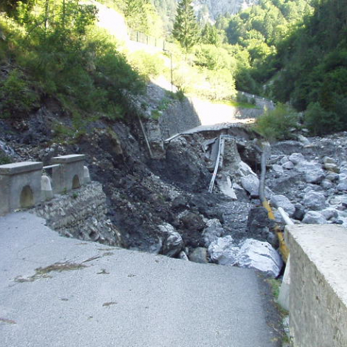 La strada per Passo Pramollo dopo l'alluvione del 29 agosto 2003 / 246