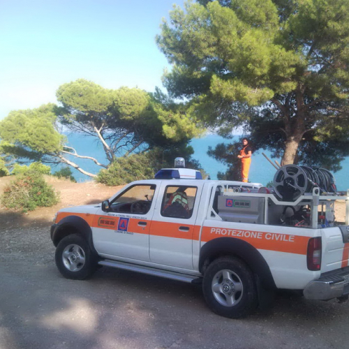 I volontari del 9∞ turno AIB in Puglia n. 24 / 98963