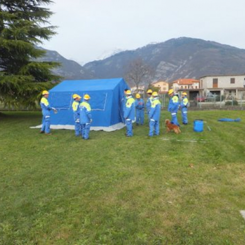 Esercitazione montaggio tende n. 16 / 102264