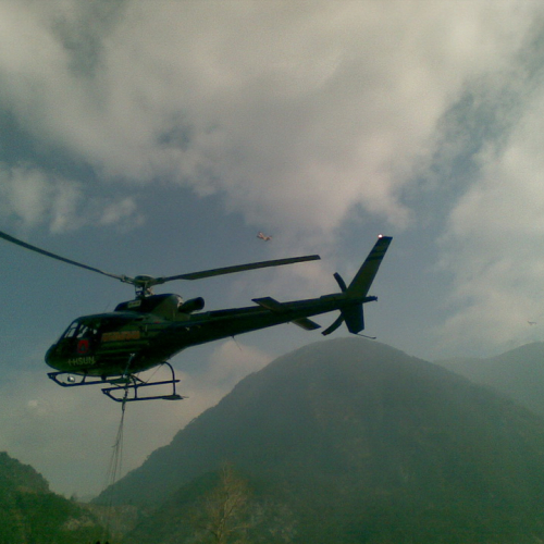 Incendio boschivo a Illegio n. 6 / 79566