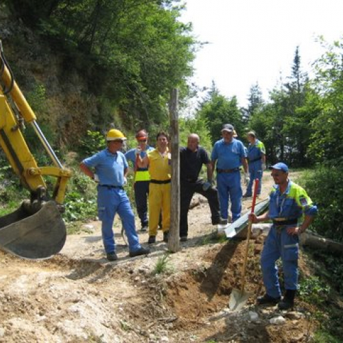 attivit‡ ripristino di una pista forestale n. 43 / 53661