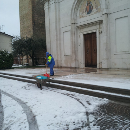 Intervento per la neve del 08/12/12 n. 15 / 89594