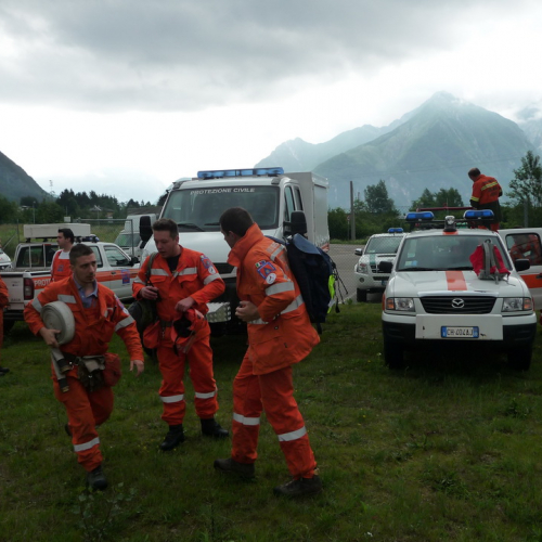 Esercitazione Monte Amariana - Fuoco in Pineit 2012" n. 2""sercitazione "Monte Amariana - Fuoco in Pin""ercitazione "Monte Amariana -""rcitazione "Mont""cita" / 83801