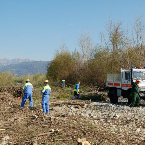 Esercitazione Alvei puliti" sul Torre n. 29""sercitazione "Alvei puliti" s""ercitazione "Al""rc" / 63620