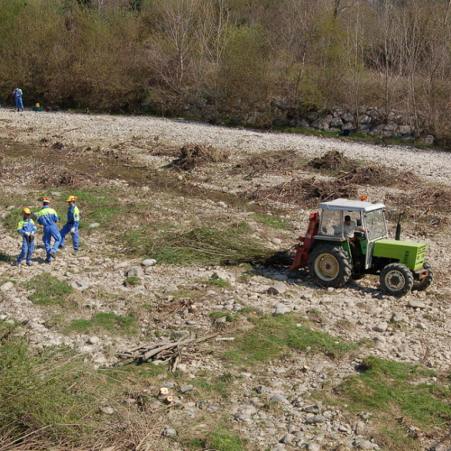 Esercitazione Alvei puliti" sul Torre n. 39""sercitazione "Alvei puliti" s""ercitazione "Al""rc" / 63630