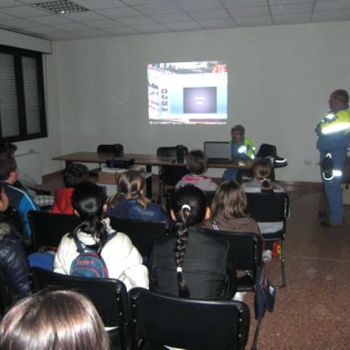 A Scuola di Protezione Civile 2012 n. 9 / 79856