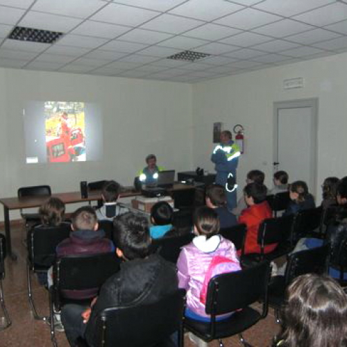 A Scuola di Protezione Civile 2012 n. 10 / 79857