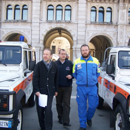 foto consegna mezzo 29/03/08 n. 01 / 21910