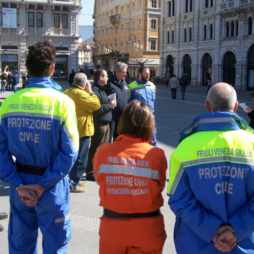 foto consegna mezzo 29/03/08 n. 15 / 21911