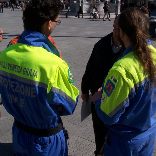 foto consegna mezzo 29/03/08 n. 29 / 21925