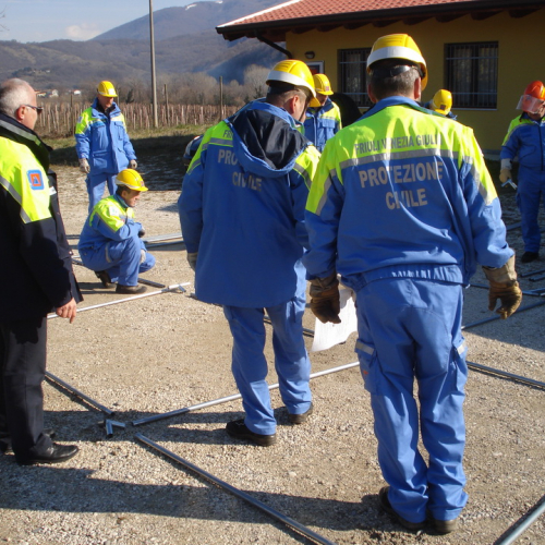Corso di montaggio tende del 10/02/13 n. 23 / 90766