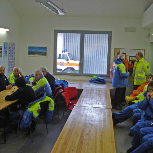 Corso in presenza di montaggio tende n. 6 / 90547