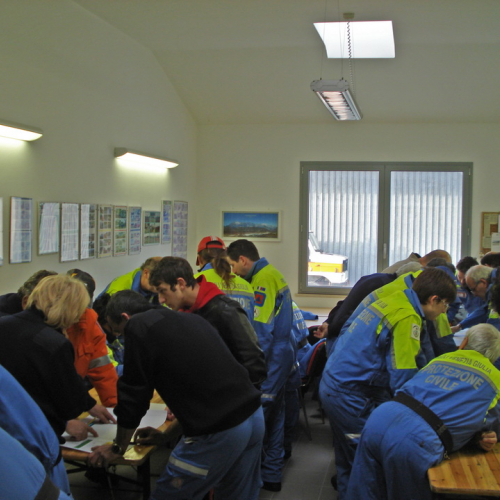 Corso in presenza di montaggio tende n. 7 / 90548