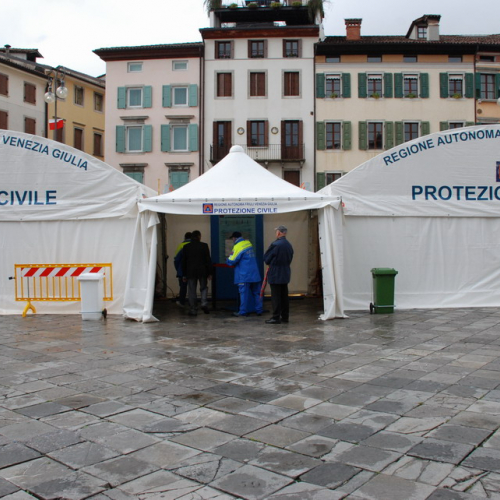 Stand Piazza Matteotti n. 1 / 51103