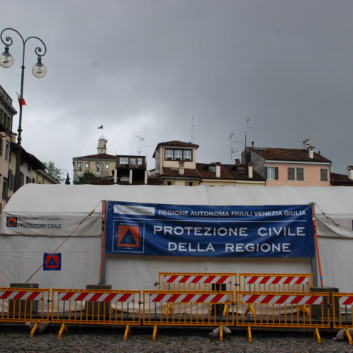 Stand Piazza Matteotti n. 4 / 51106