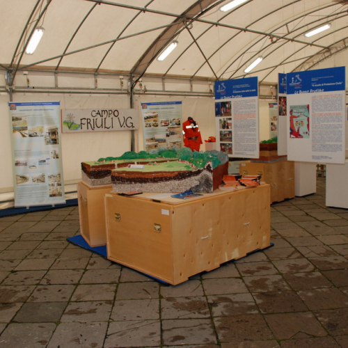 Stand Piazza Matteotti n. 7 / 51109