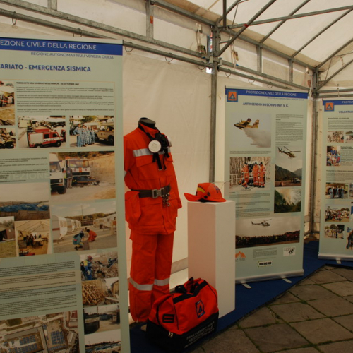 Stand Piazza Matteotti n. 11 / 51113