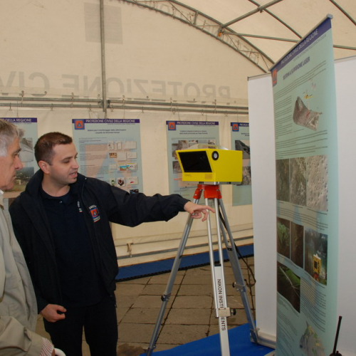 Stand Piazza Matteotti n. 33 / 51135