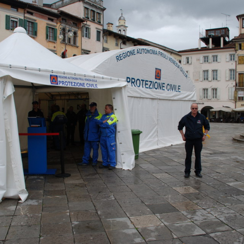 Stand Piazza Matteotti n. 36 / 51138