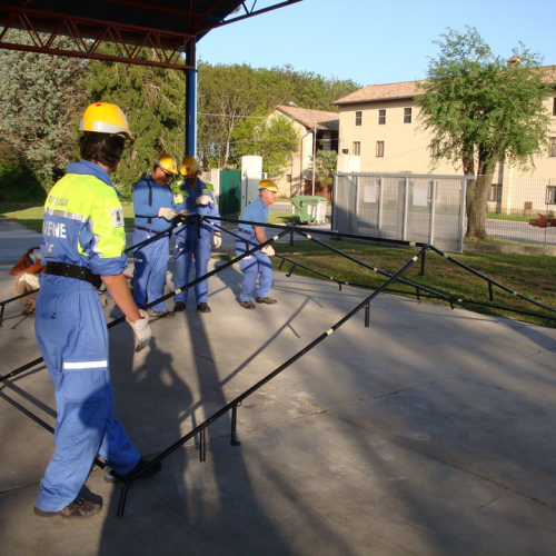 Allestimento campo n. 3 / 80077