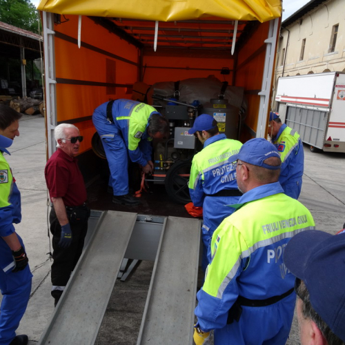 Montaggio tenda N.B.C.R. n. 4 / 108782