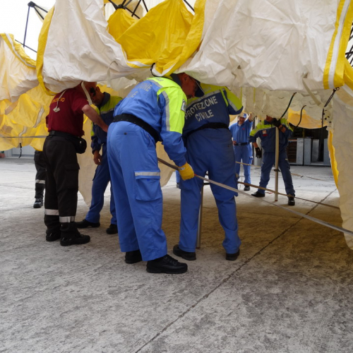 Montaggio tenda N.B.C.R. n. 21 / 108799