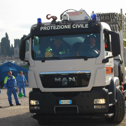 smontaggio attrezzature e tende n. 5 / 45478