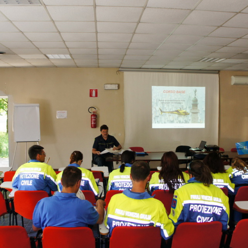 Corso elicooperazione per unit‡ cinofile del 26/05/12 n. 3 / 81781