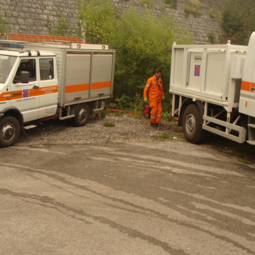 Volontari AIB di Cividale interventi sull'incendio di Chiusaforte a Chiout Cali n. 2 / 98198