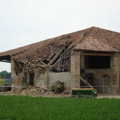 Attivit‡ nei due Campi in comune di Mirandola n. 7 / 83661