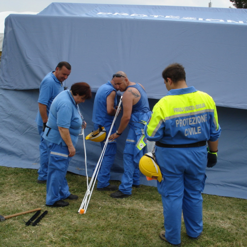 Attivit‡ nei due Campi in comune di Mirandola n. 9 / 83663