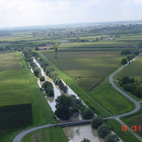 Foto tratto interessato intervento durante l'esondazione del 09.09.2005 / 23295