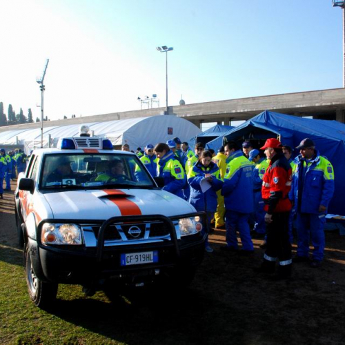 Soccorsi in Abruzzo 08/04 n. 1 / 37382