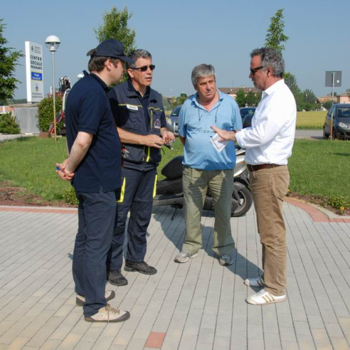 Attivit‡ dei volontari a Quarantoli n. 1 / 82041